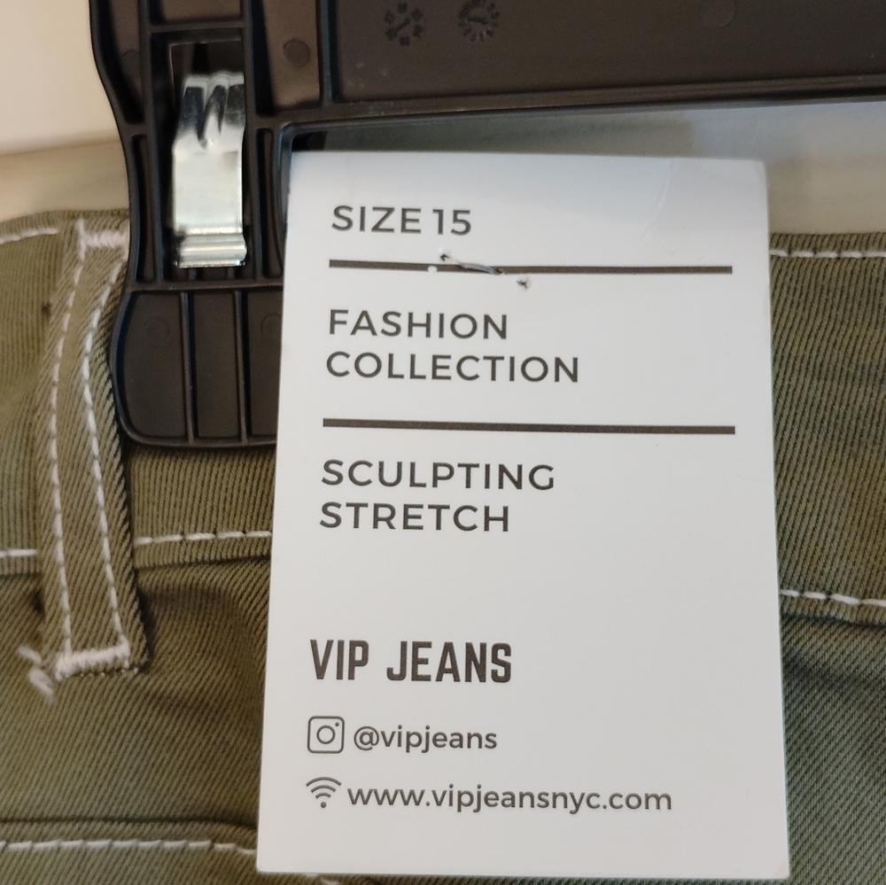 VIP Women's Green Cargo Jeans - Picture 4 of 5
